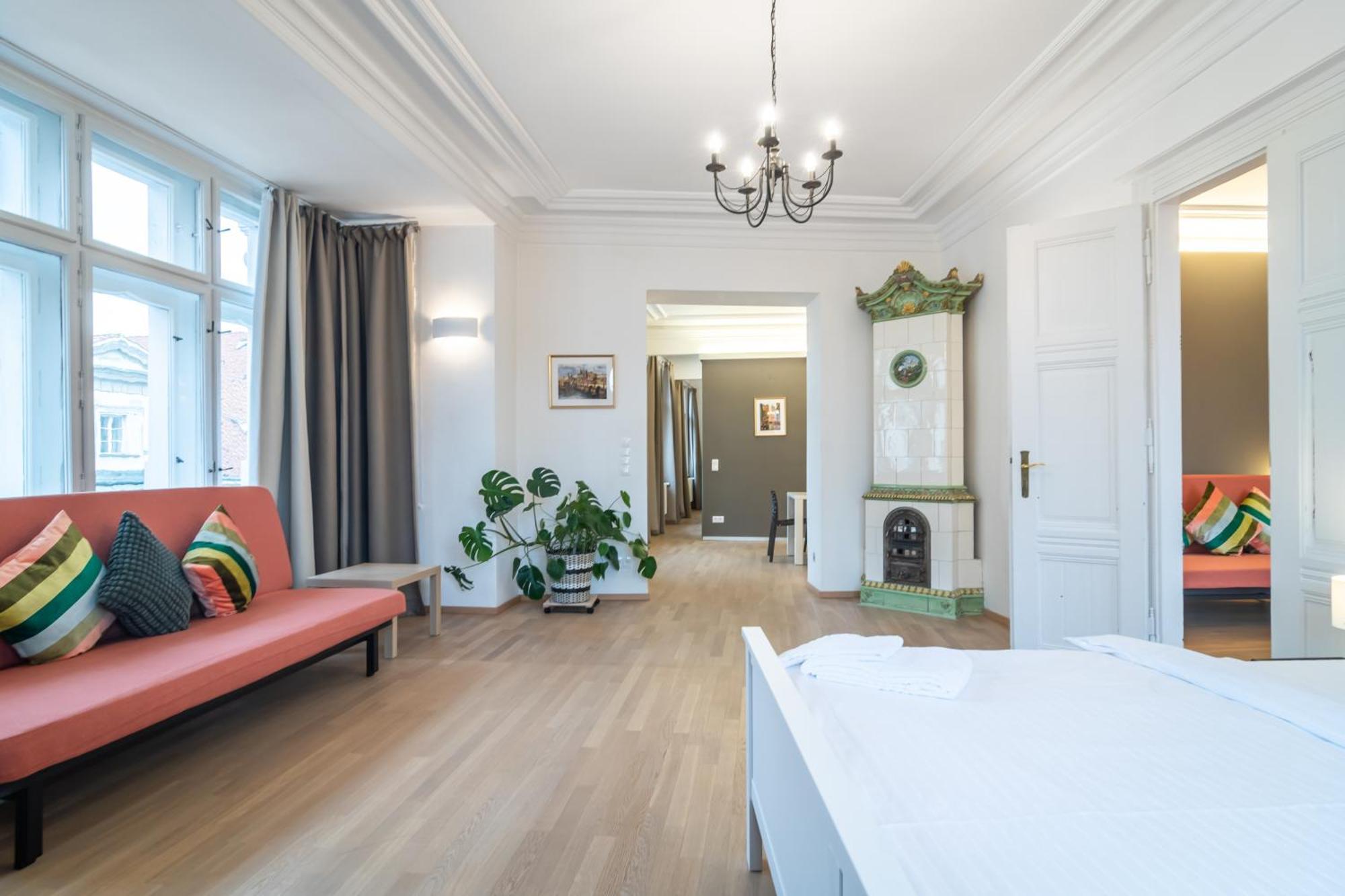 Royal Road Apartament *