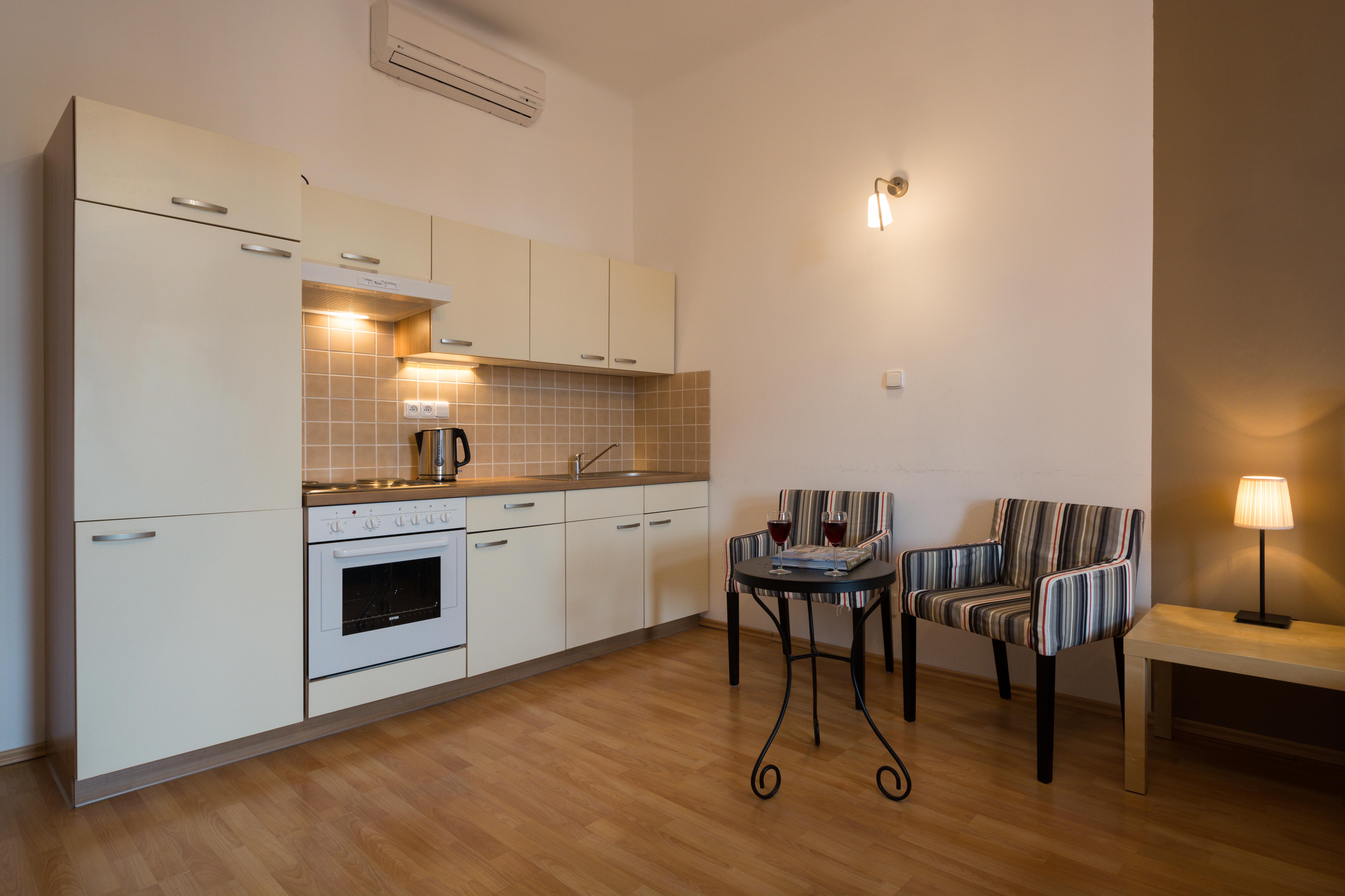 Royal Road Apartmán